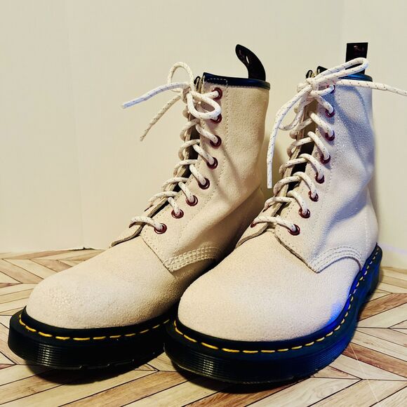 Dr Martens Women's 9 Leather Boots Cream Pink Combat Lace Up Doc 27655 Wedding - Picture 2 of 11